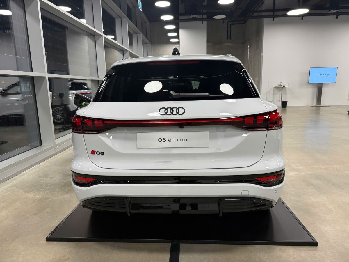 Audi Q6 Etron 2025