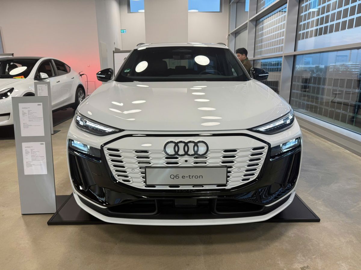 Audi Q6 Etron 2025