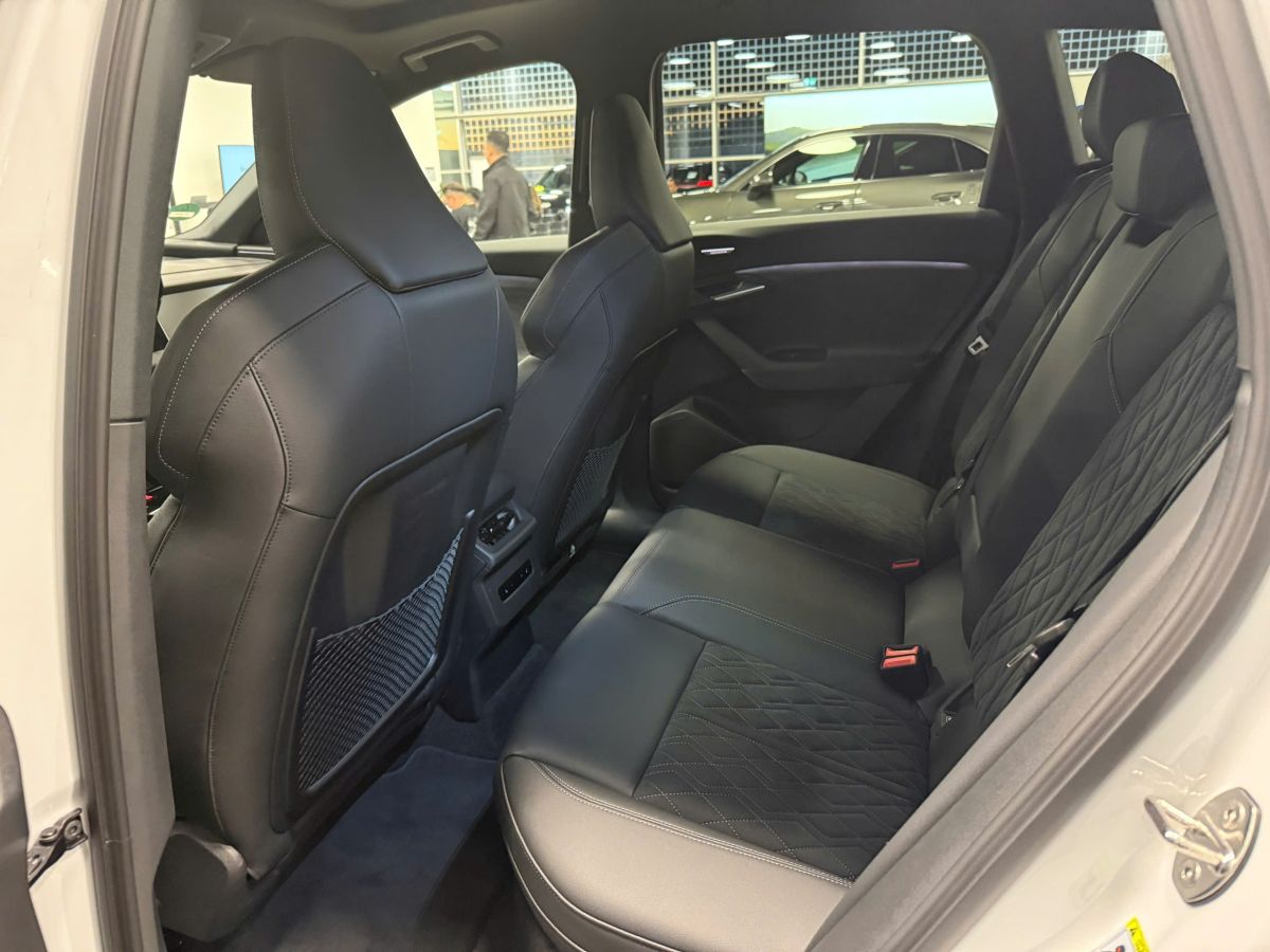 Audi Q6 Etron 2025