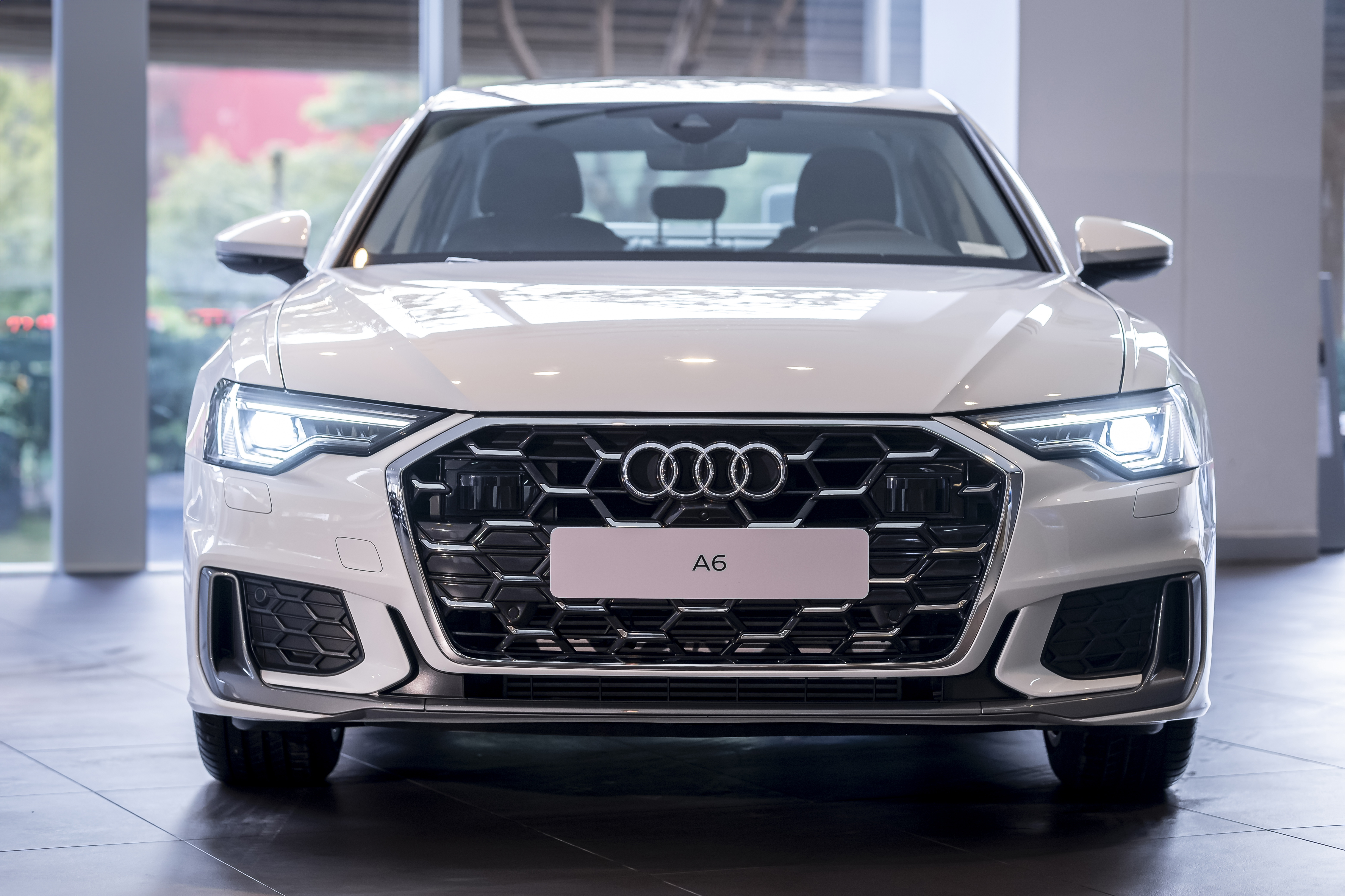 audi-a6-trang-truoc