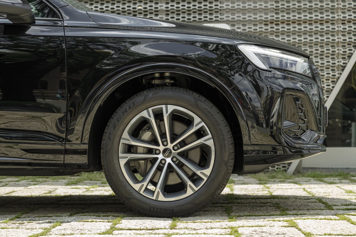 Audi Q7 S line 45 TFSI quattro New Model 2024