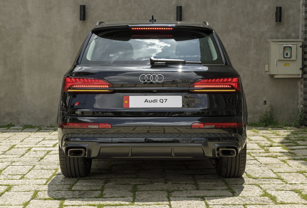 Audi Q7 S line 45 TFSI quattro New Model 2024