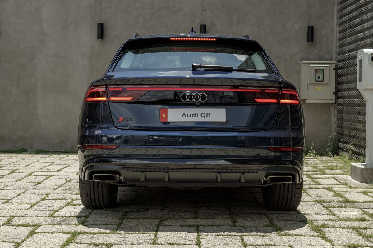Audi Q8 S line 55 TFSI quattro New Model
