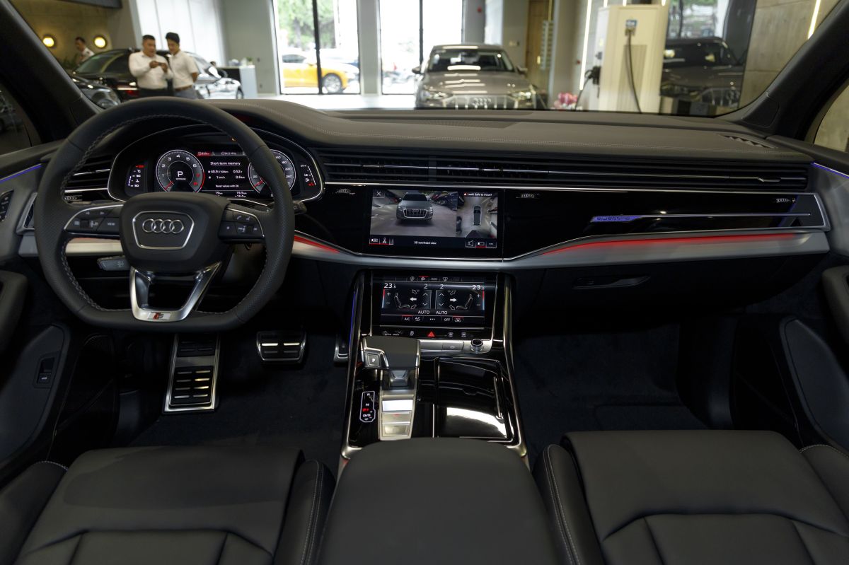 Audi Q7 S line 45 TFSI quattro New Model 2024