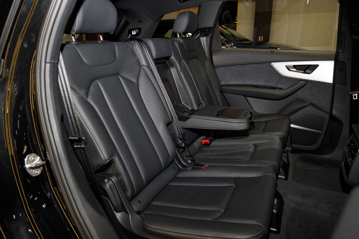 Audi Q7 S line 45 TFSI quattro New Model 2024
