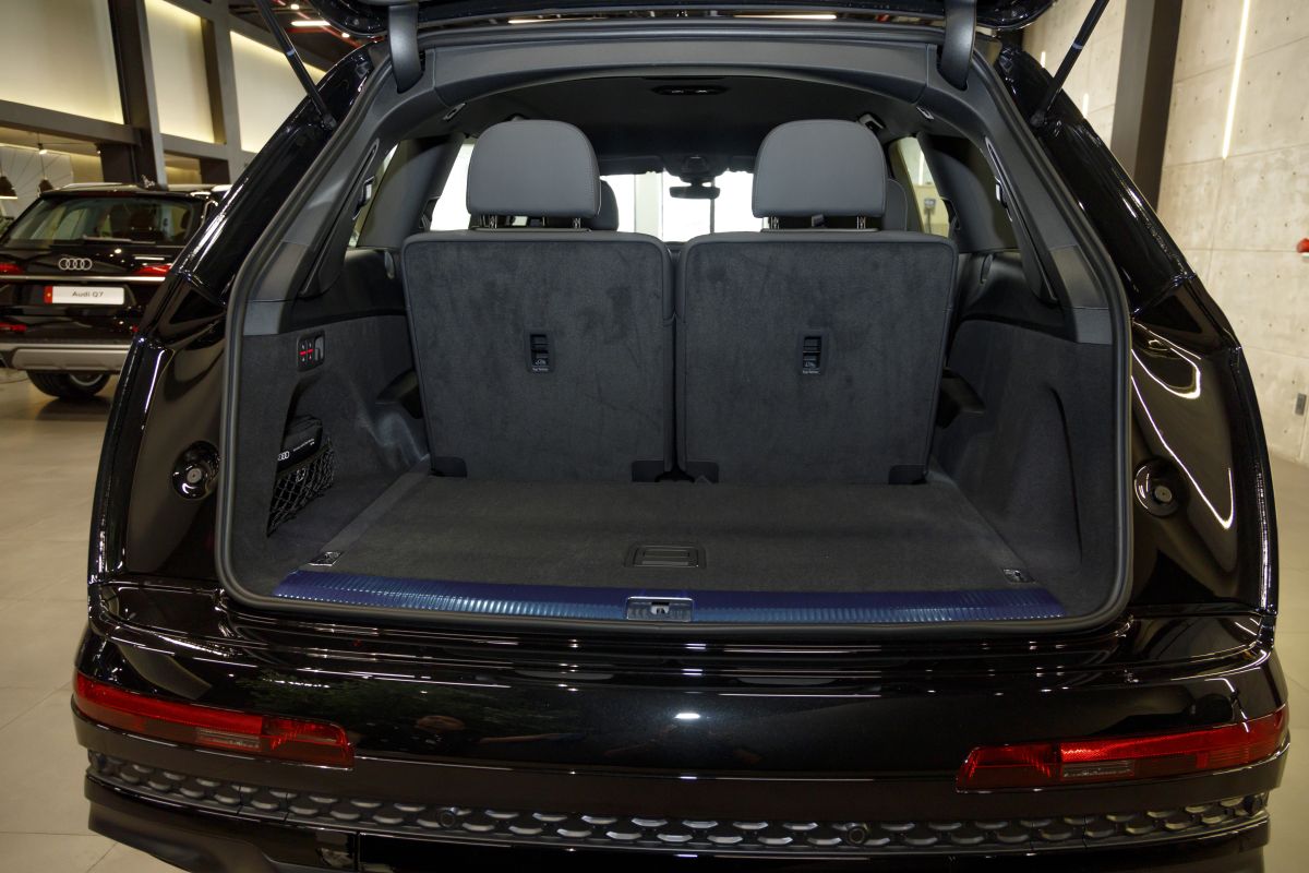 Audi Q7 S line 45 TFSI quattro New Model 2024