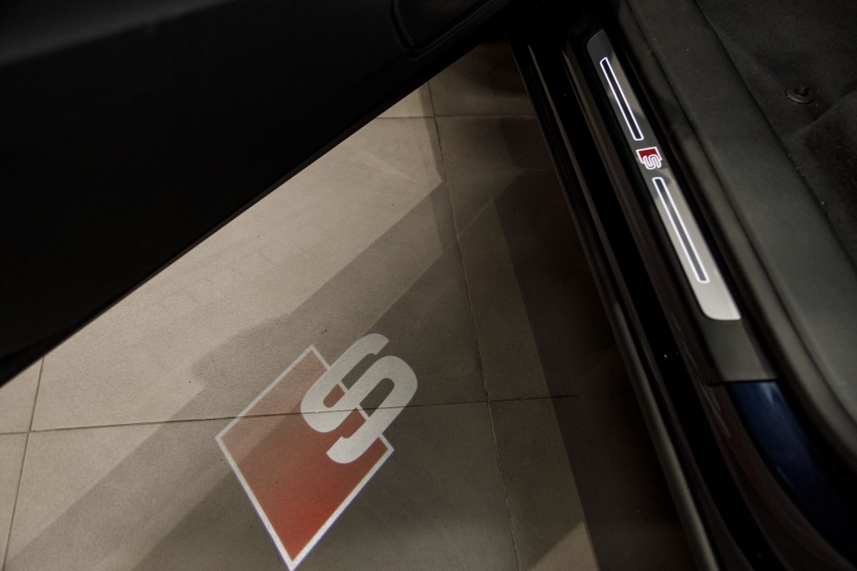 Audi Q8 S line 55 TFSI quattro New Model