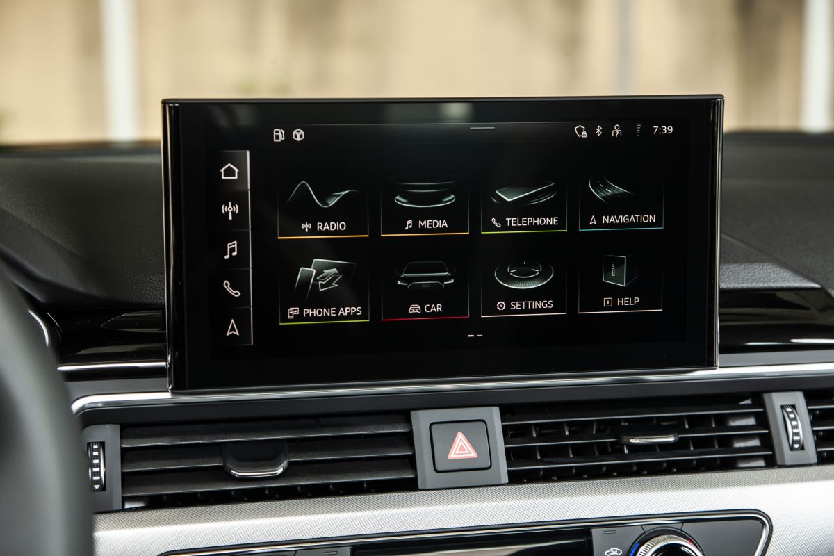 Audi A4 40 TFSI Black Edition 2024