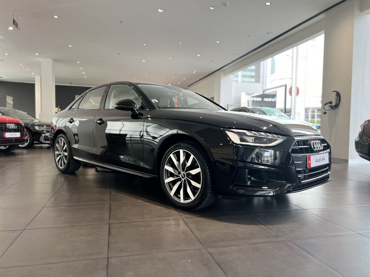 Audi A4 40 TFSI Black Edition 2024